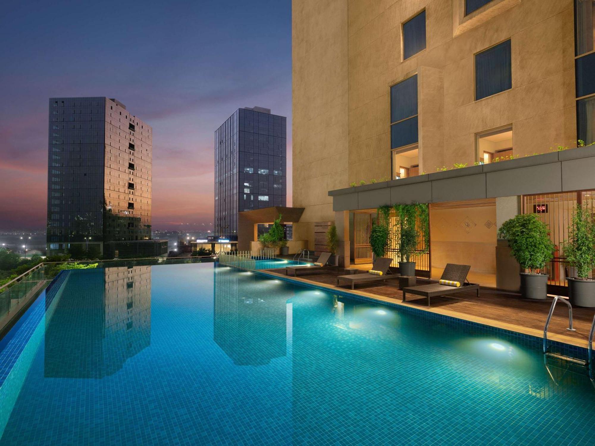 גנדהינאגר Grand Mercure Ahmedabad Gift City - An Accor Hotels Brand מראה חיצוני תמונה