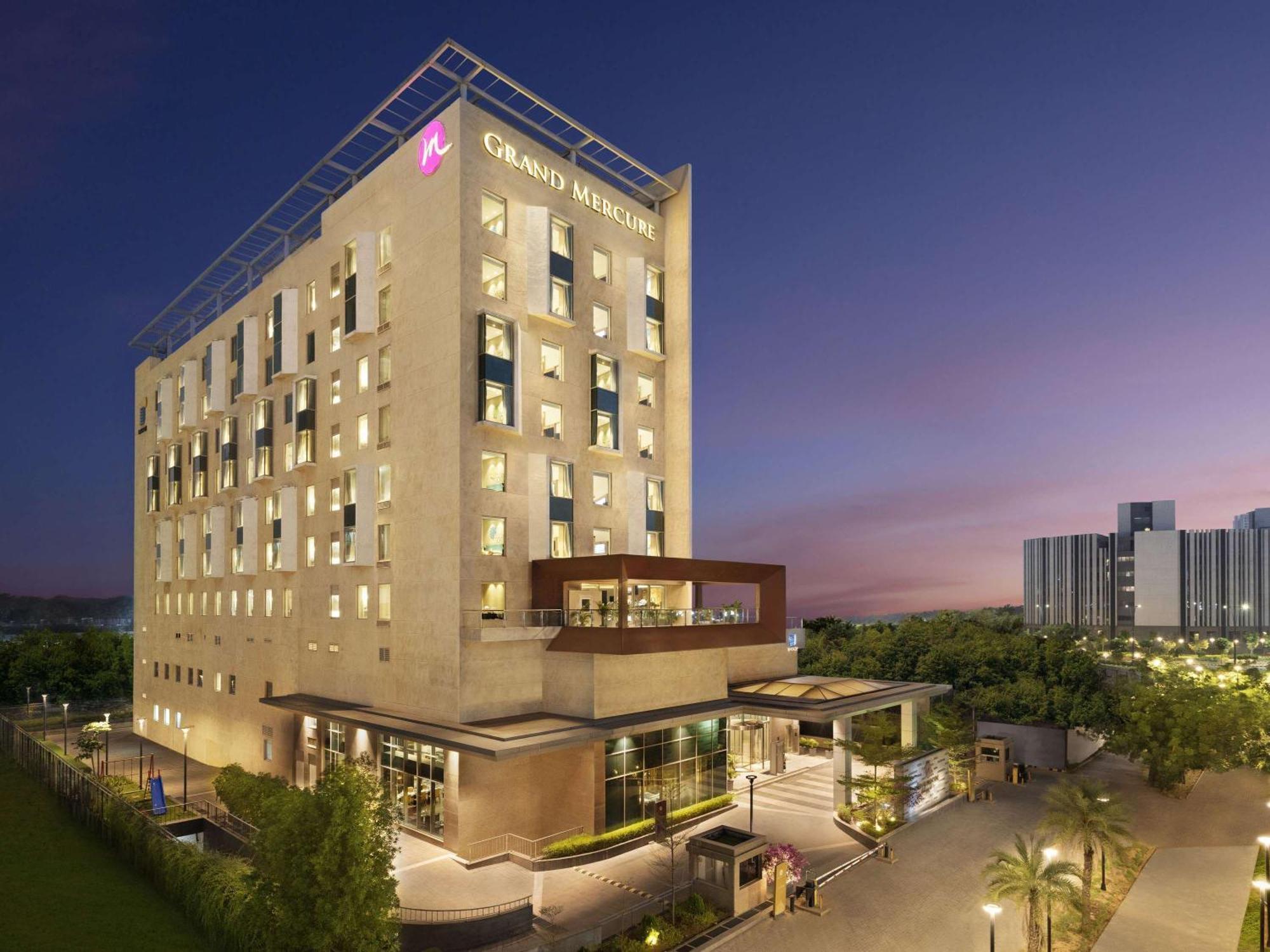 גנדהינאגר Grand Mercure Ahmedabad Gift City - An Accor Hotels Brand מראה חיצוני תמונה