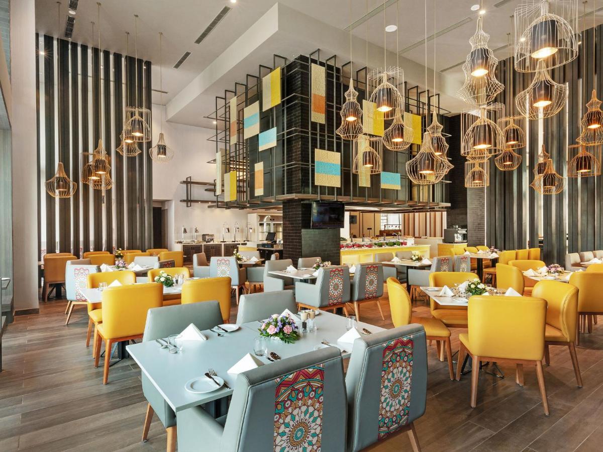 גנדהינאגר Grand Mercure Ahmedabad Gift City - An Accor Hotels Brand מראה חיצוני תמונה